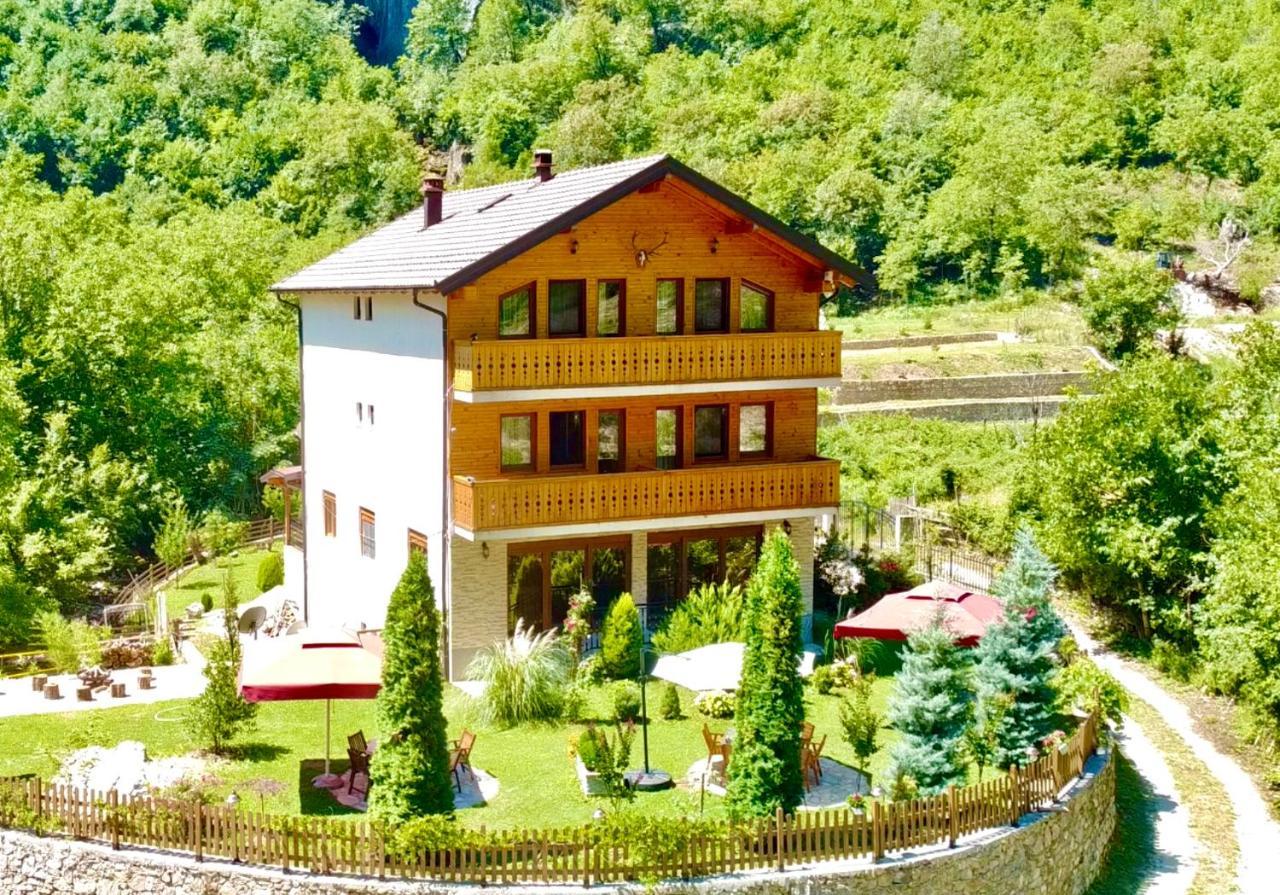 Vila Alexander B&B Valbone Exteriér fotografie