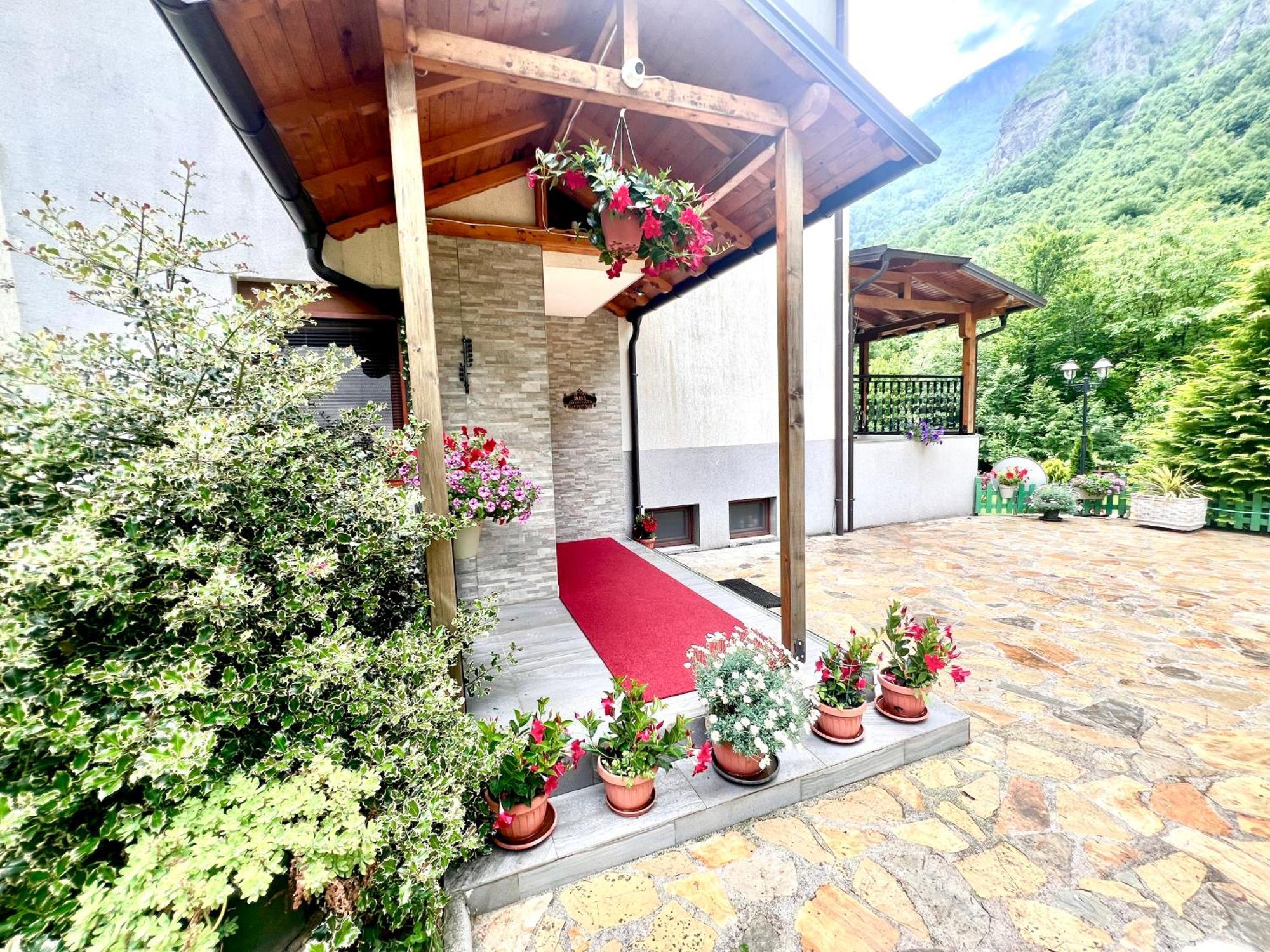 Vila Alexander B&B Valbone Exteriér fotografie