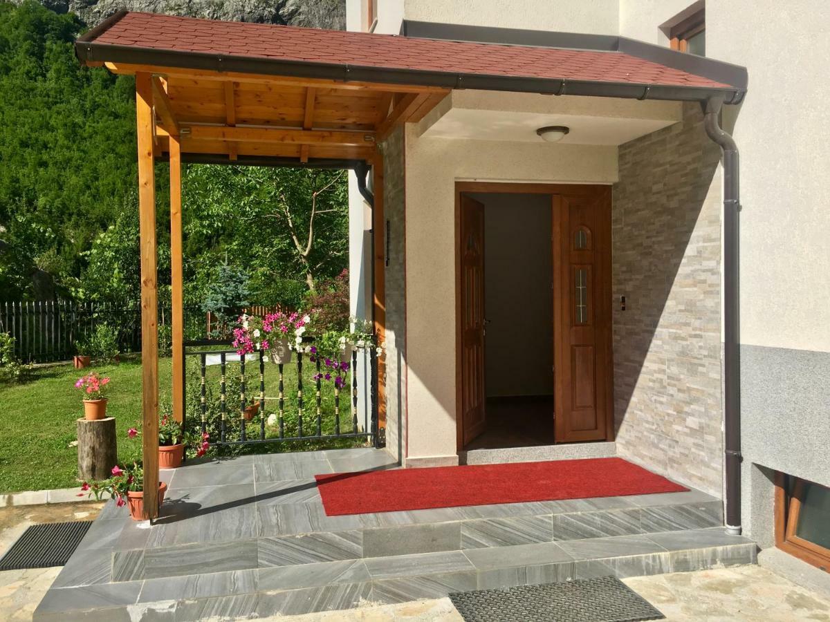 Vila Alexander B&B Valbone Exteriér fotografie
